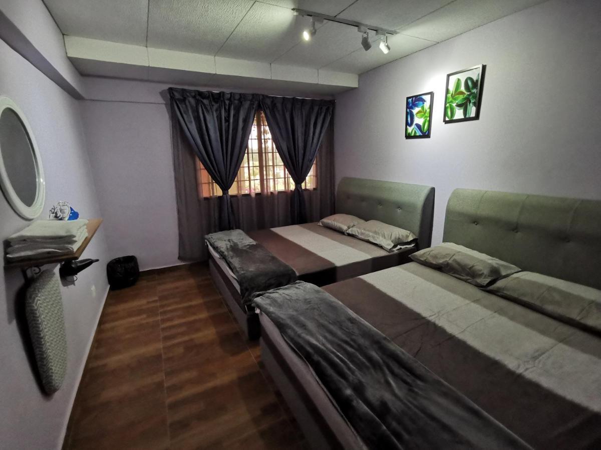 Apartment Tanjung Tuan Regency - Hermis Theme 1 Car Park