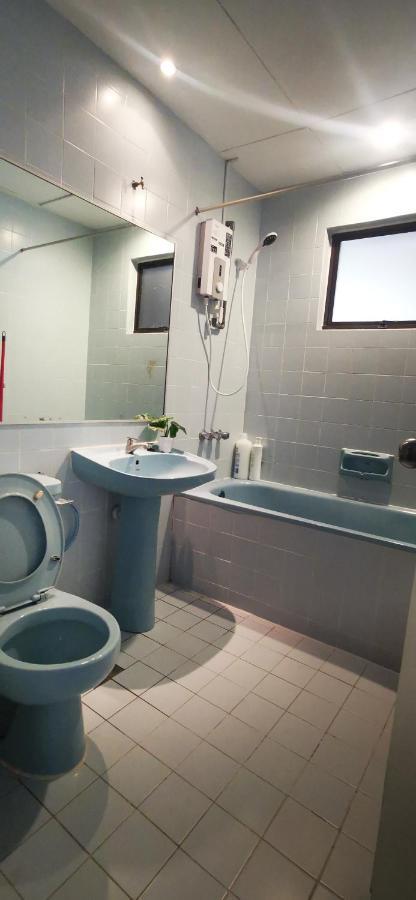 Apartment Tanjung Tuan Regency - Hermis Theme 1 Car Park *